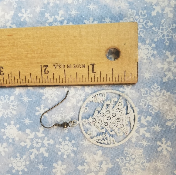Metal die cut Christmas tree earrings - Picture 7 of 7